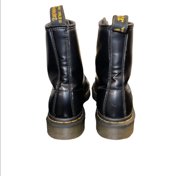 D R. M A R T E N S - Picture 6 of 8